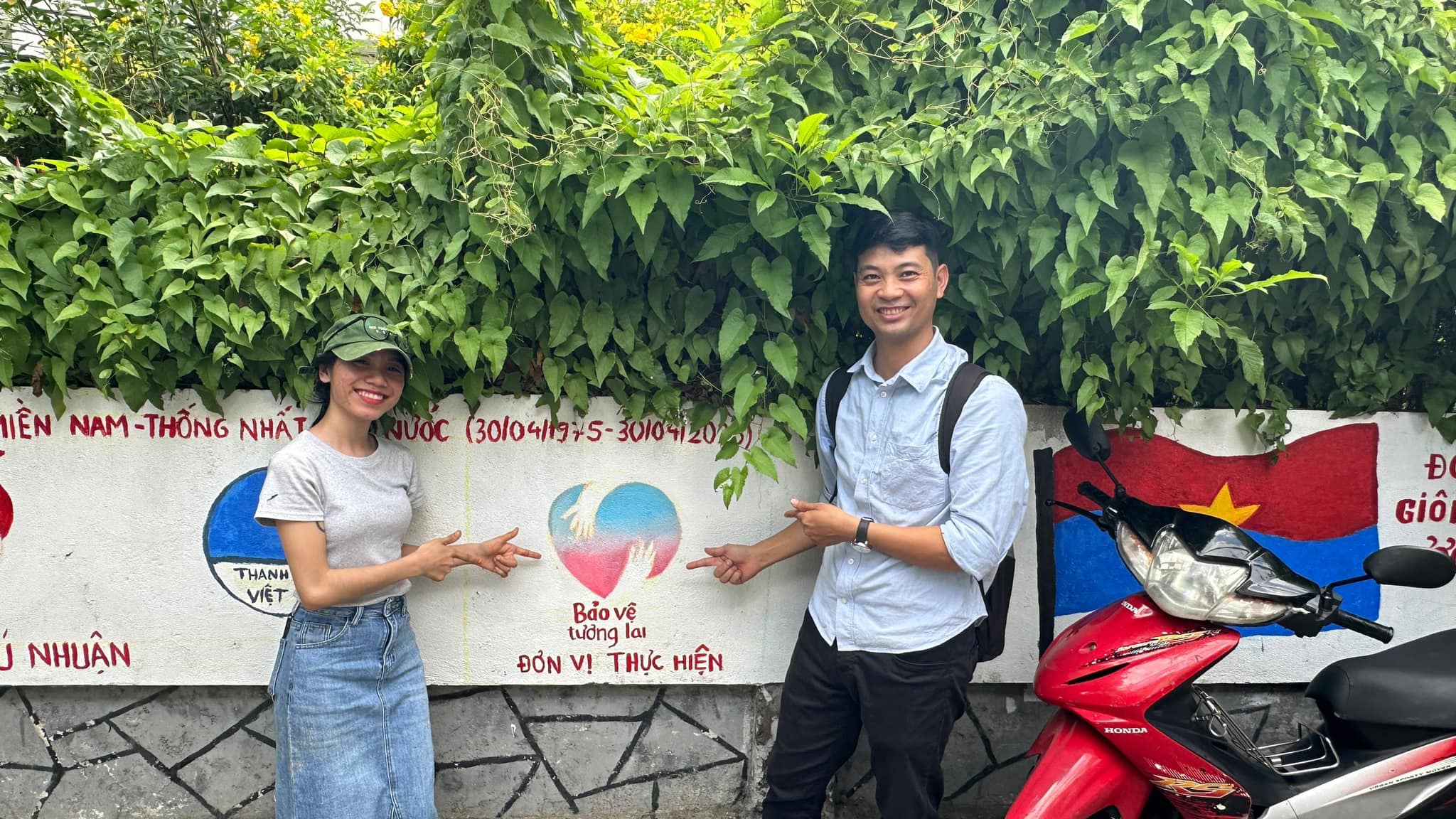Art for All_Vẽ tranh tường, 9/8/2024.