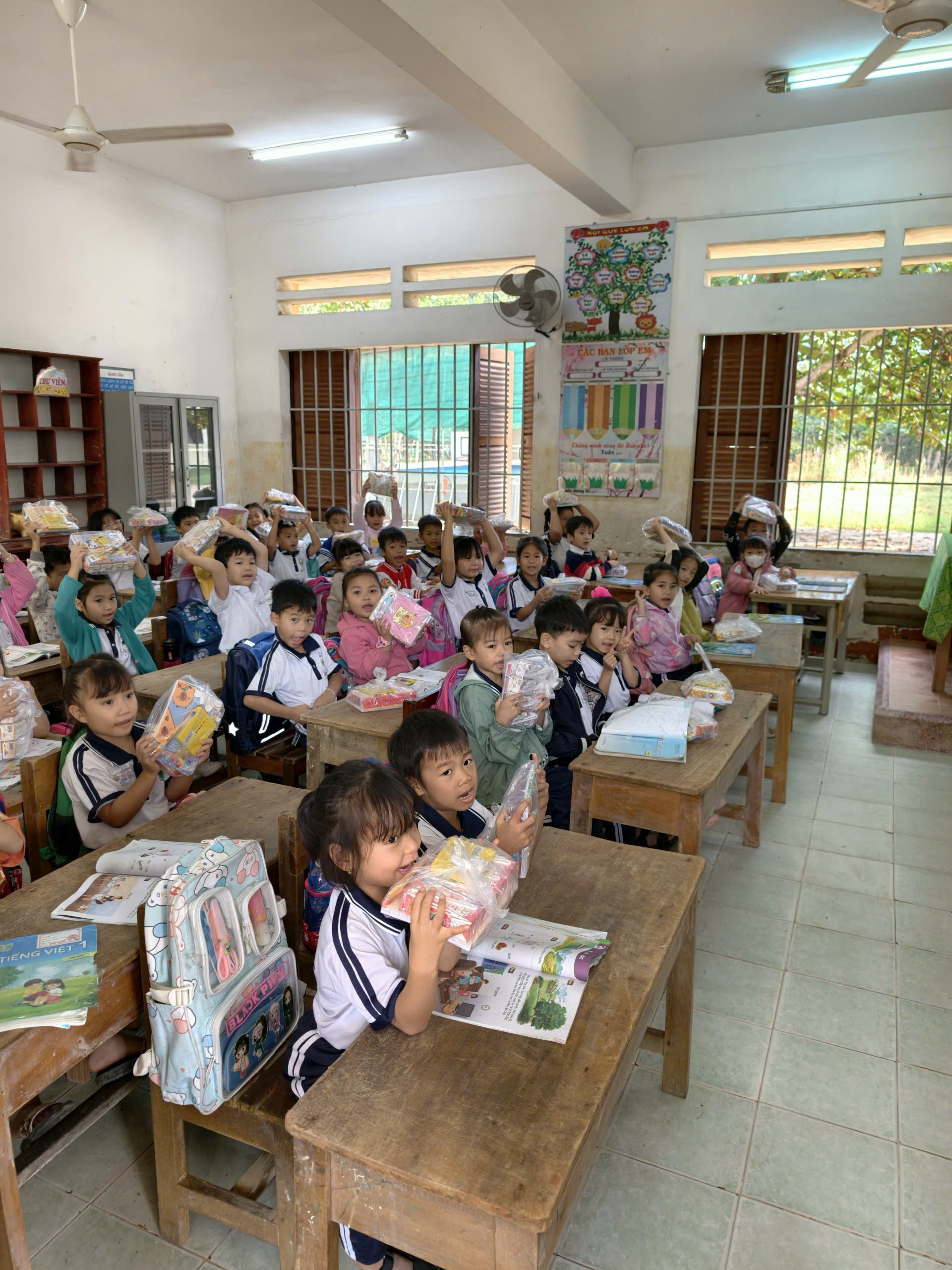 Chung Tay Vì Học Sinh Vùng Lũ Diên Điền - Khánh Hoà